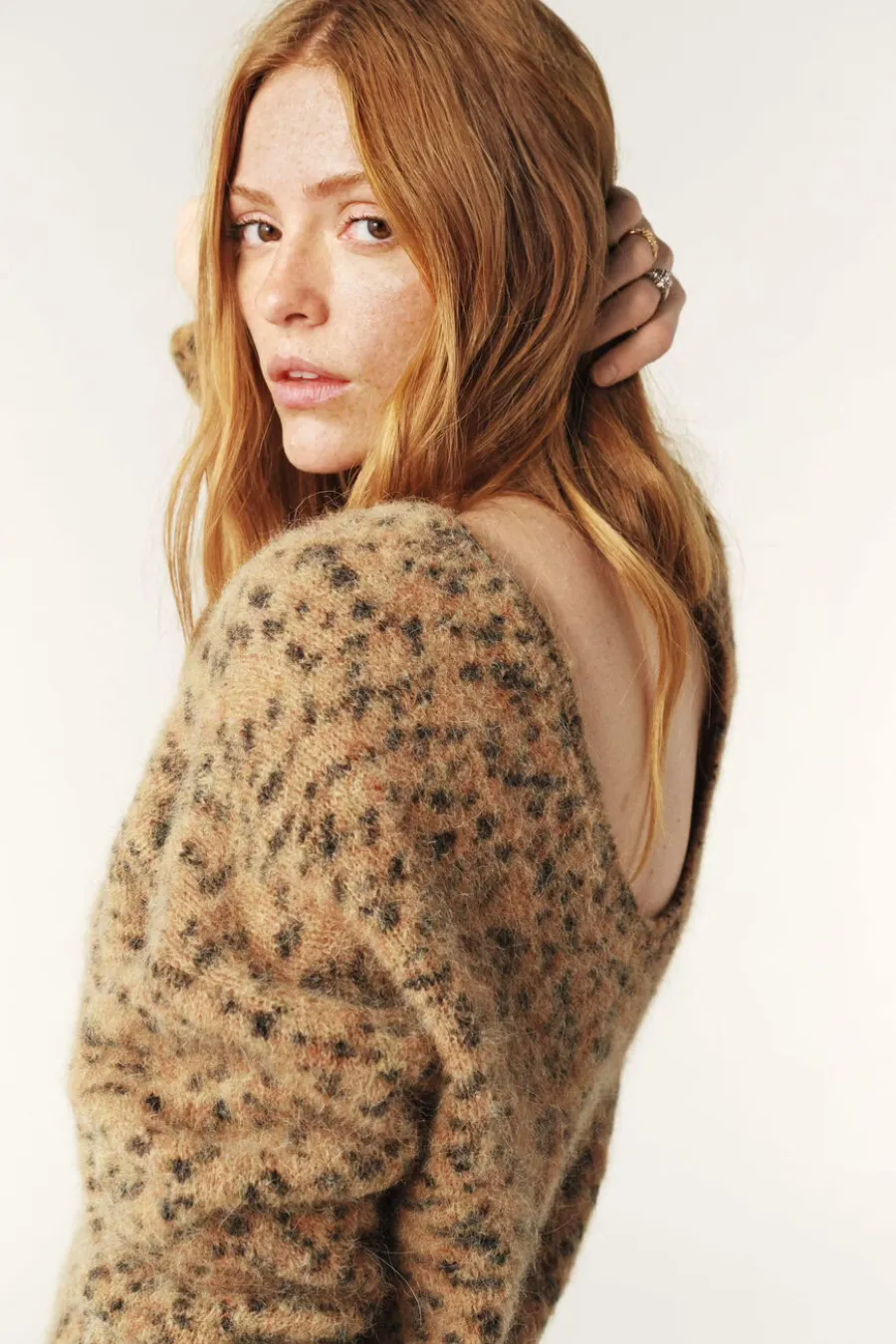 Leopold Jumper Beige