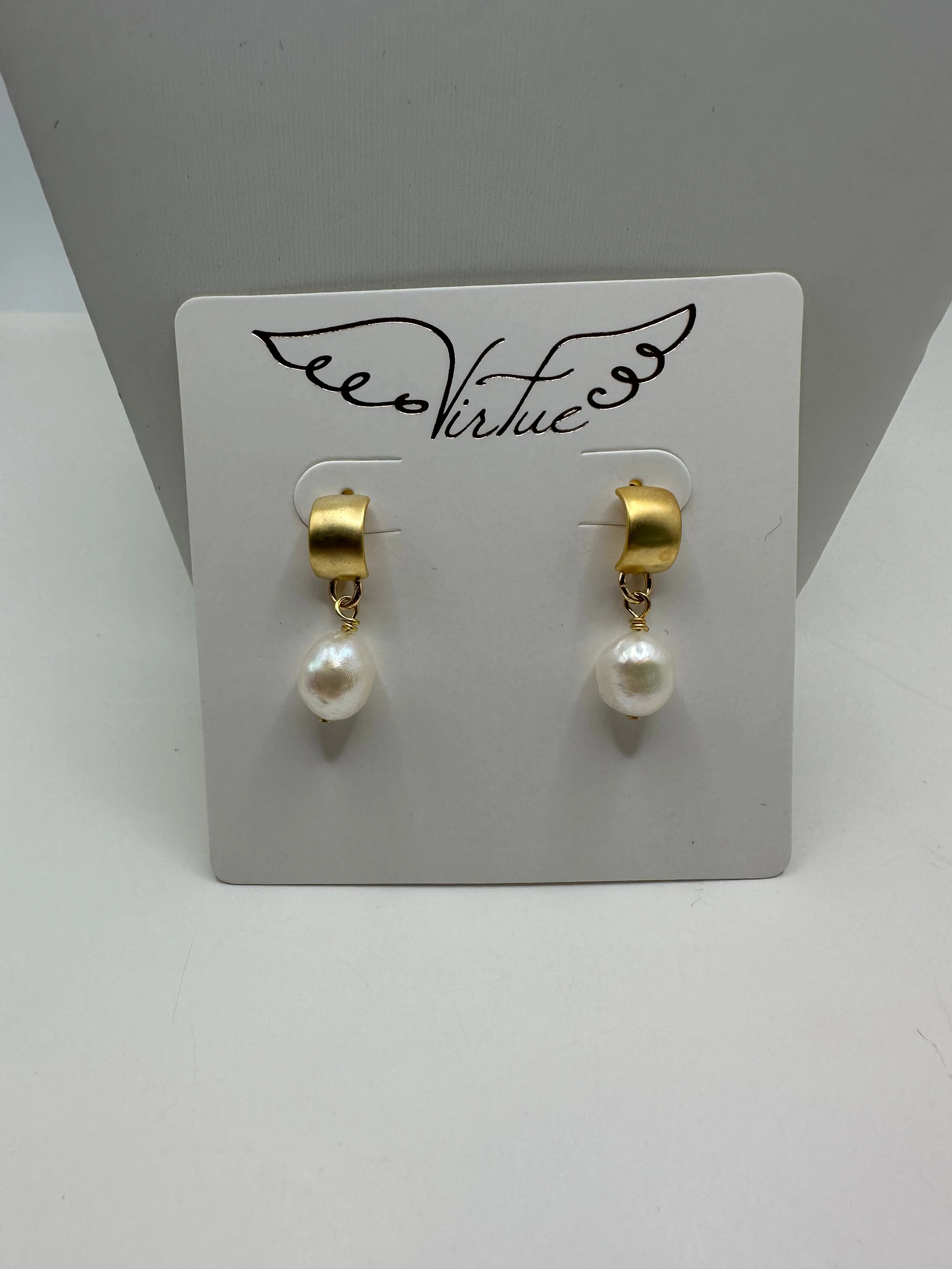 Mother Of Pearl Drop Earring