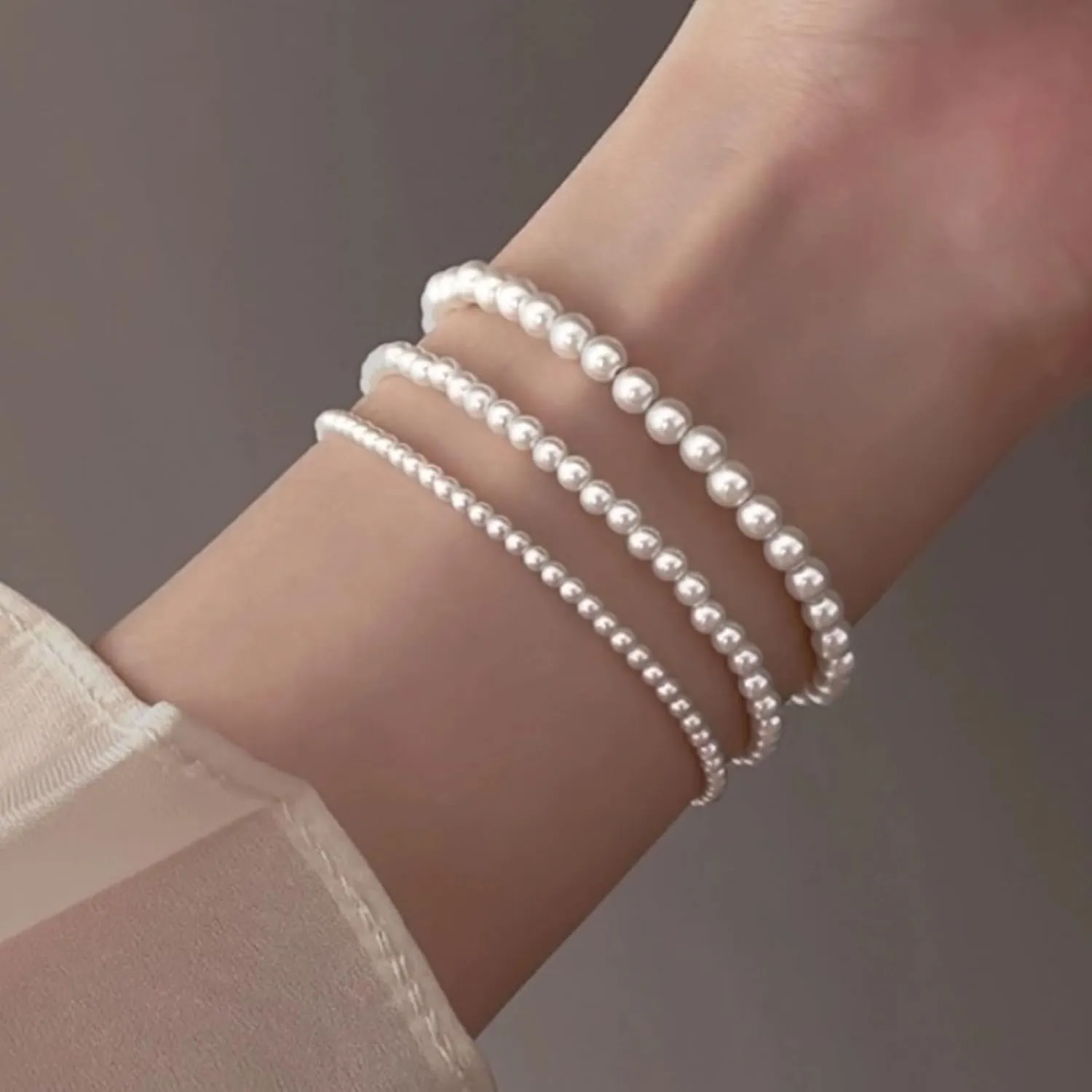 Pearl Bracelet for Women Gifts Trendy Stuff Dainty Bracelet White Baroque Pearl Wrist Bracelets Bridesmaid Bridal Wedding Jewelry Gifts